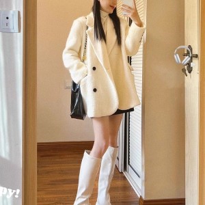 Fashionable and sophisticated suit jacket for women's autumn/winter 2023 mid length white woolen coat